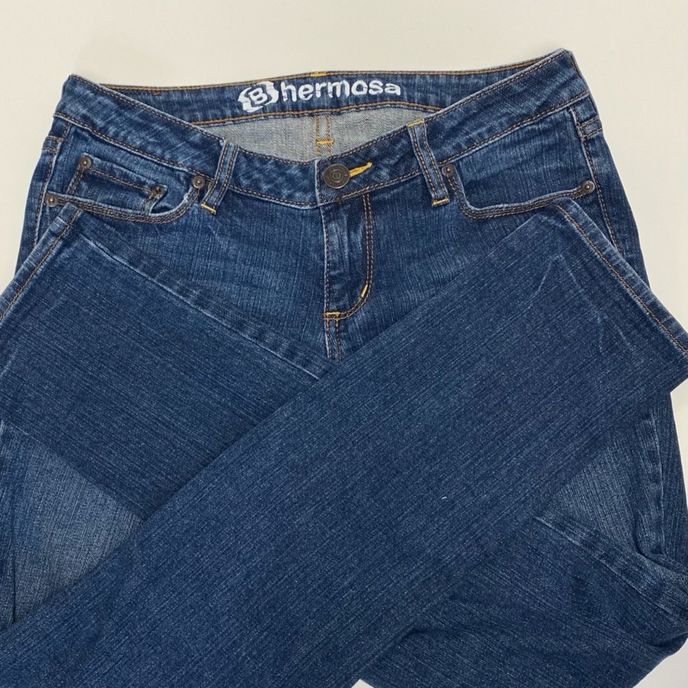 B Hermosa woman’s denim blue Jeans